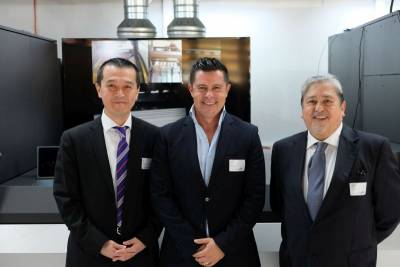 Od lewej: Taro Aoki (Fujifilm), Tiago Yu i Floriano Costa (obaj FloriColor)