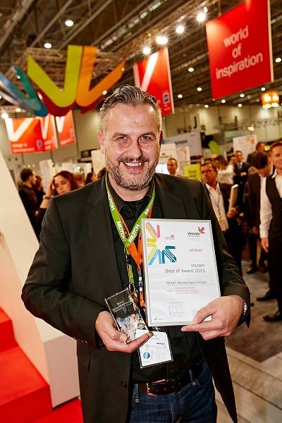 Volker Lienig odbiera nagrod Viscom Best of 2015